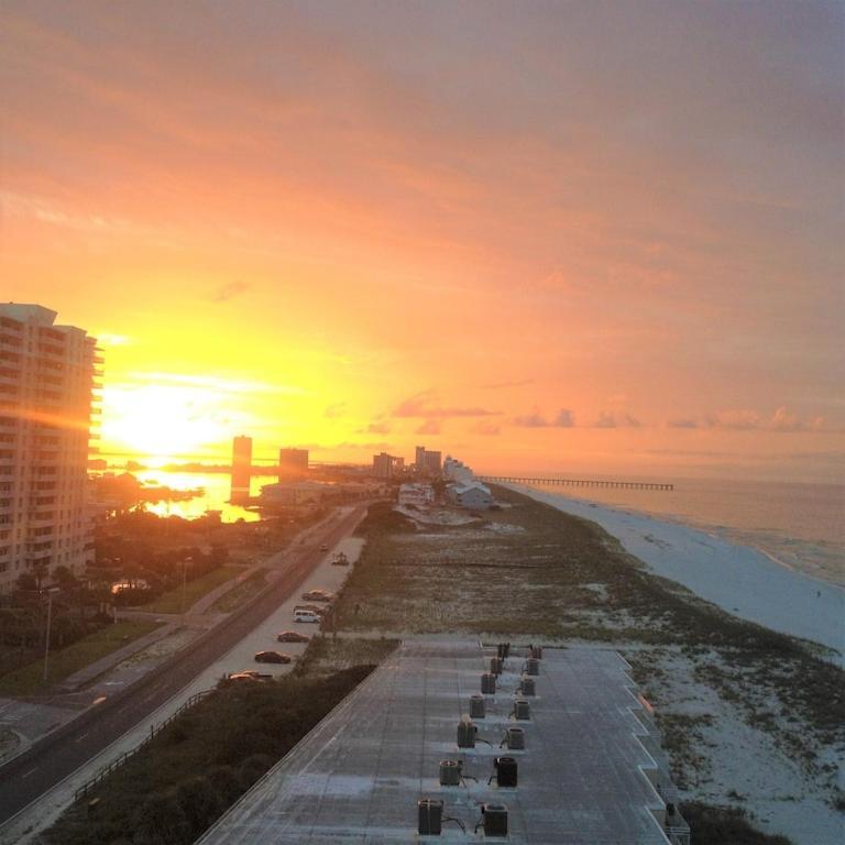 Ocean Front Penthouse Suite Panoramic Views Of Gulf,Pensacola Beach,Pier, & Bay Экстерьер фото