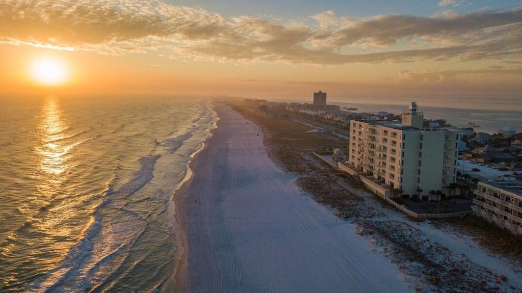 Ocean Front Penthouse Suite Panoramic Views Of Gulf,Pensacola Beach,Pier, & Bay Экстерьер фото